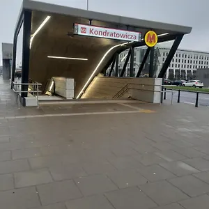 U Dony , Warszawa Polska